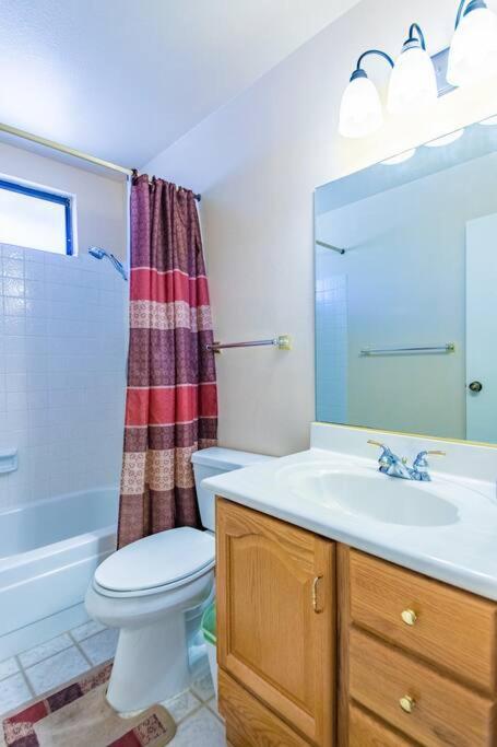 Royalty At Princess Ann Court - All Amenities Casa de férias *